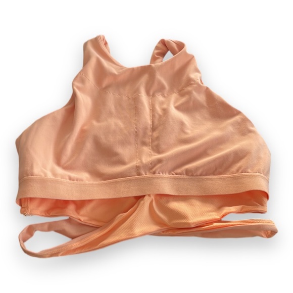 Athleta Concious Cut Out Crop D-DD - Picture 3 of 6